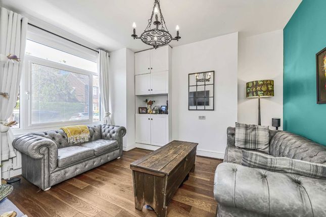 138, Eswyn Road, London photo 3