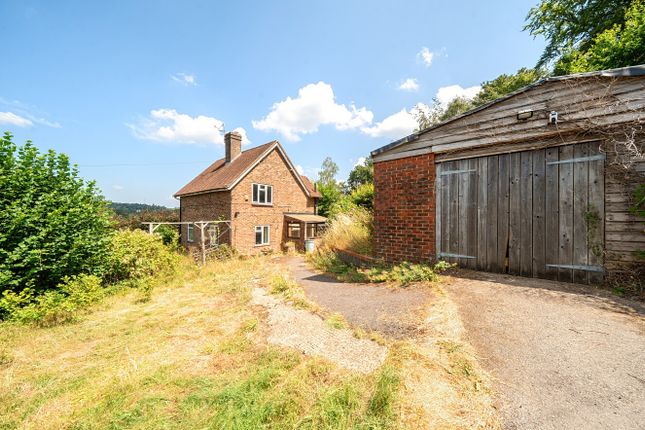 Upper School Drive, Haslemere photo 3