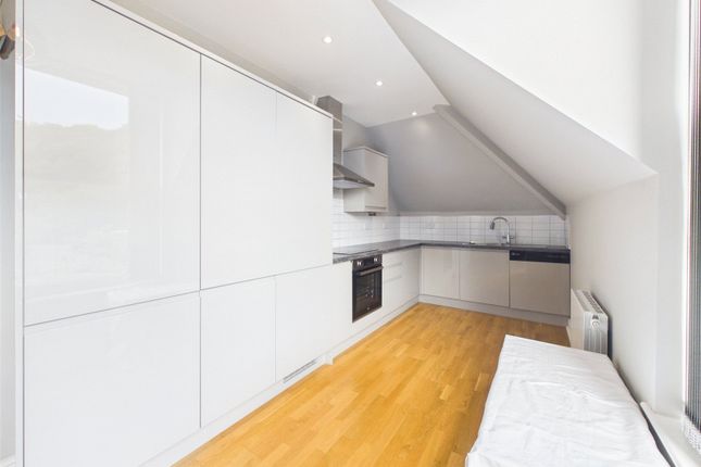 Flat 8 Abbey Grange, 61, South Road, North Somerset photo 3