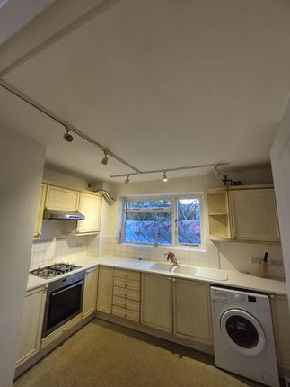 7 Lanfranc Court, Greenford Road, HARROW photo 4