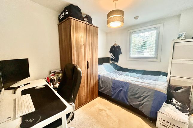 Flat for sale in North Street, Leeds