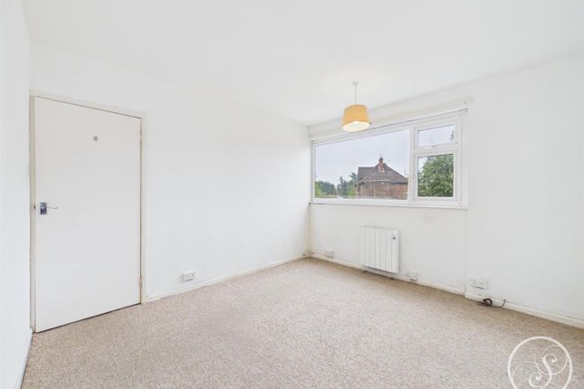 22, Falkland Court, Leeds photo 4