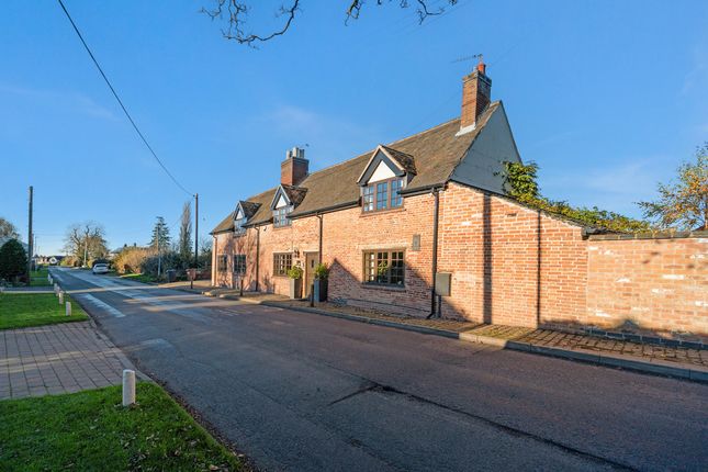 Thumbnail Detached house for sale in Wykin Road Wykin Village Hinckley, Leicestershire