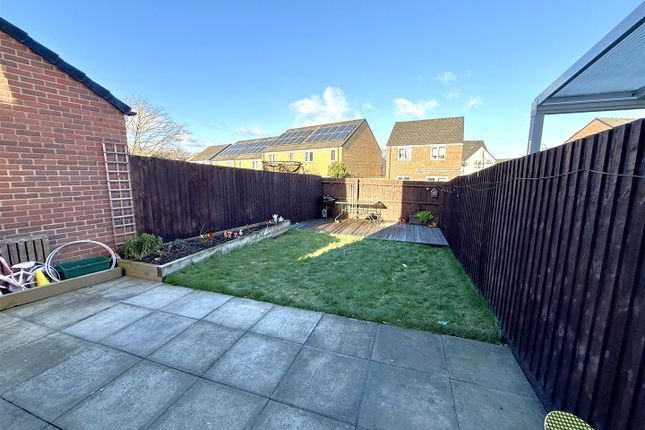 3, Town Farm Road, Newent photo 2