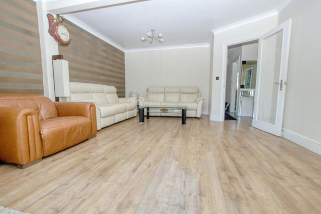 7, Coates Road, Southampton photo 3