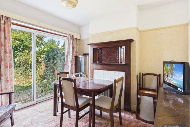 65, Westfield Gardens, Middlesex photo 4
