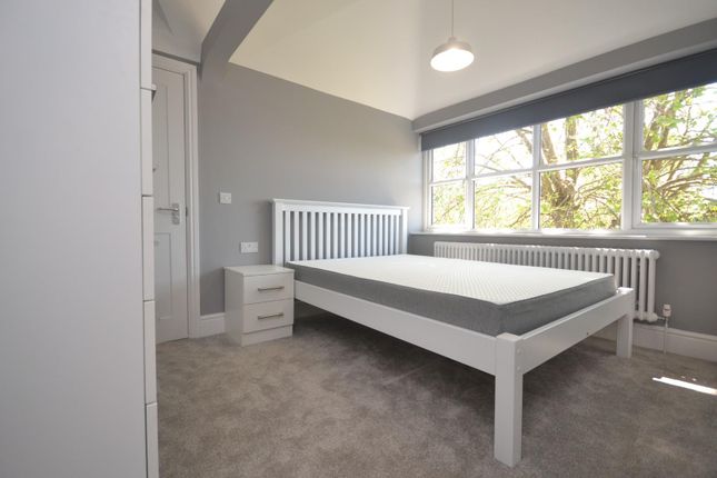 Room 8, 68, Shinfield Road, Reading photo 2