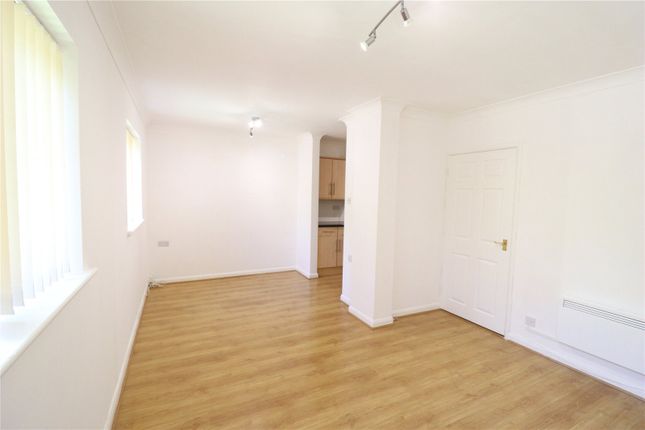 Thumbnail Flat to rent in Hardy Road, Basildon, Essex