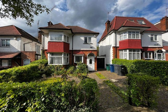 Thumbnail Property for sale in Woodlands, London
