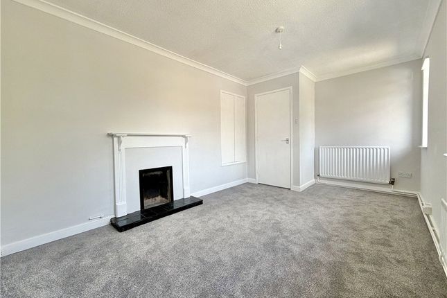 8A, Castleshaw Close, Southampton photo 3