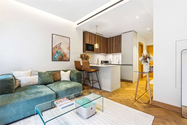 1-bed flat on Flat 3, 98, Baker Street, London, £820,000