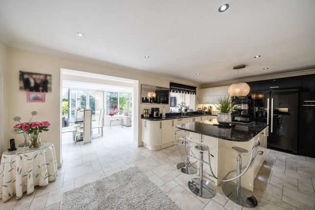 12, Lower Plantation, Rickmansworth photo 4