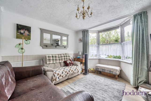 5, Ongar Road, Addlestone photo 4