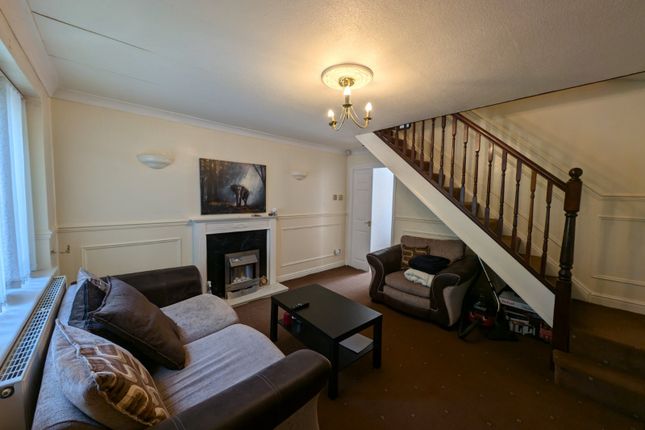 3, Sarah Street, Wakefield photo 2