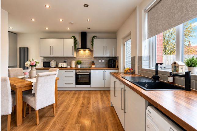 17 Ruskin Avenue, Accrington photo 2