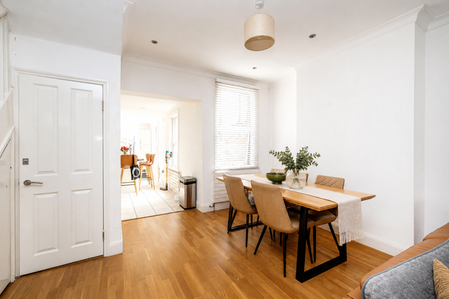 96, Sirdar Road, London photo 4