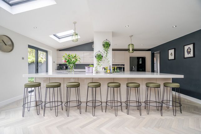 5, Lawson Place, Milton Keynes photo 3