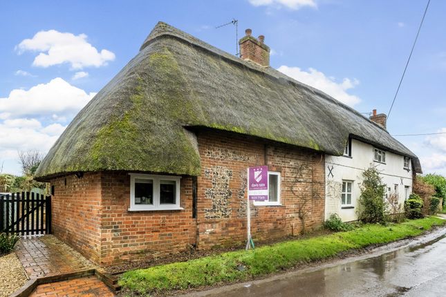 Thumbnail Semi-detached house to rent in Copperage Road, Farnborough, Wantage, Oxfordshire