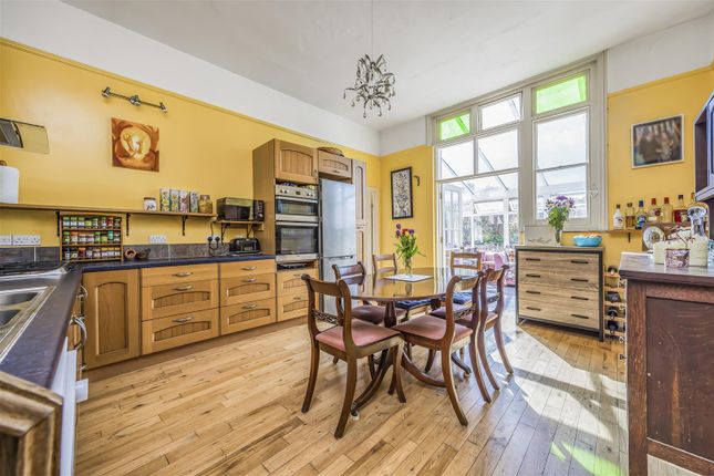 18, Cawley Road, Chichester photo 4