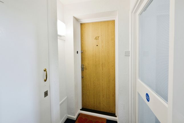 Flat for sale in Aylets Field, Harlow