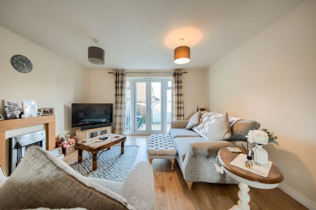9, Oak Place, Alcester photo 4