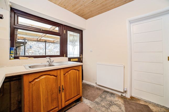 19, Church Lane, Alfreton photo 4