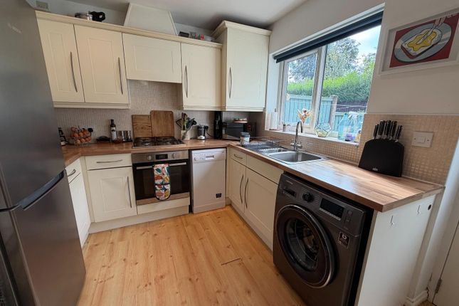 8, Oakham Avenue, Withington photo 4