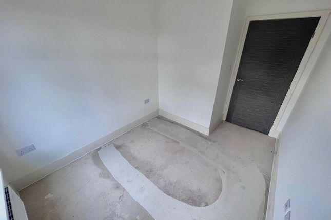 Flat to rent in Warwick Road, Coventry