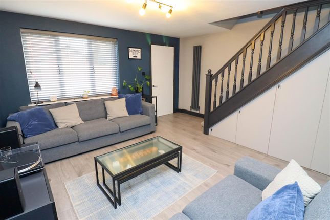 19, Gleneagles Drive, Farnborough photo 4