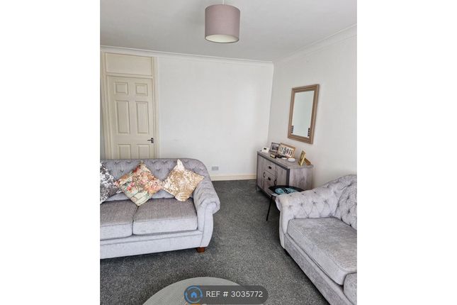 Flat, Forth House Roosevelt Drive, Coventry photo 3