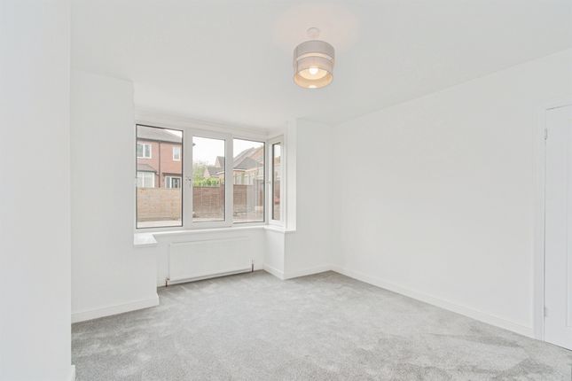 53, Barnsdale Estate, Castleford photo 4