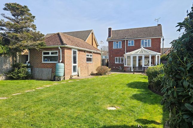 82, Jellicoe Avenue, Gosport photo 2