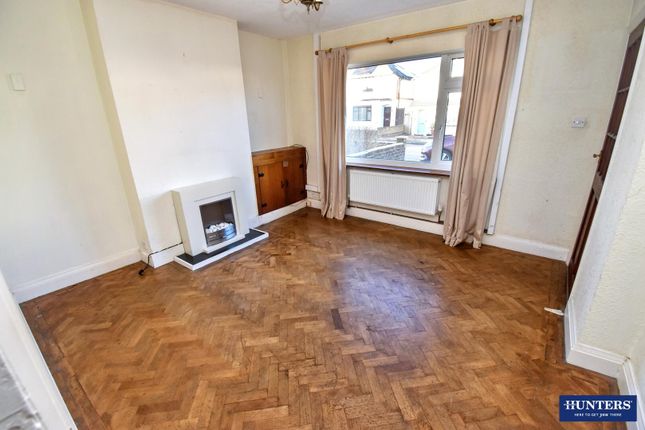 42, Kingston Avenue, Wigston photo 2