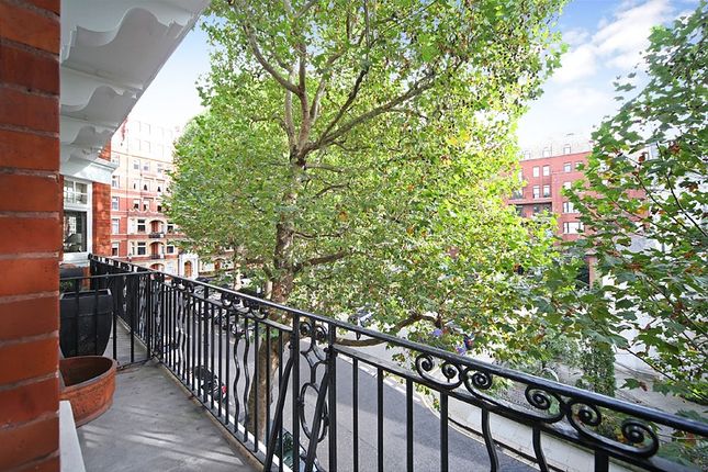 Flat for sale in Iverna Gardens, London