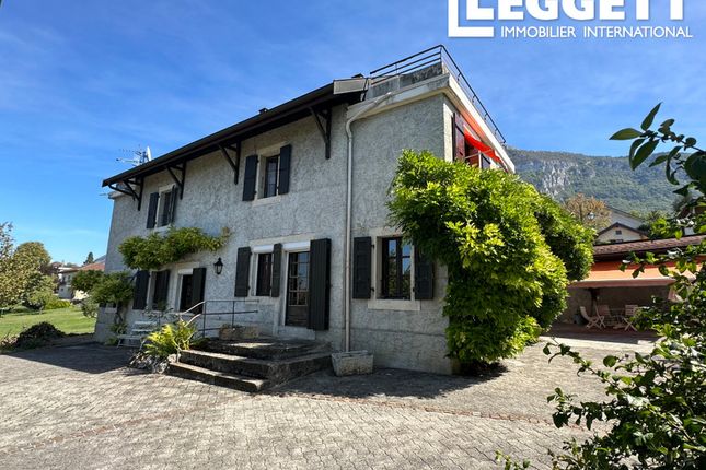 Thumbnail Villa for sale in Collonges-Sous-Salève, Haute-Savoie, Auvergne-Rhône-Alpes
