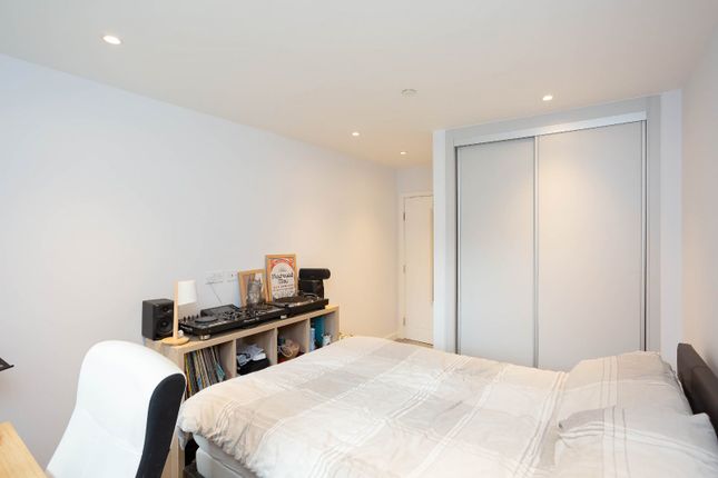Flat for sale in St. Johns Road, Watford, Hertfordshire