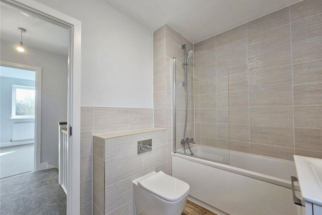 Plot 17 Sumners Field, Horsham photo 3