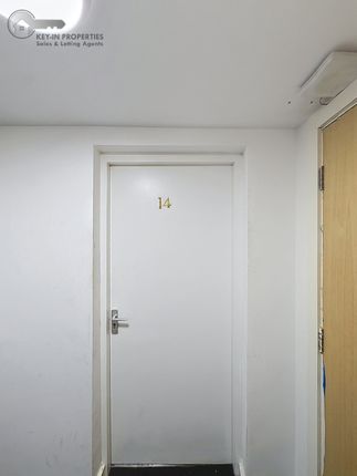 FLAT 14, 10 QUEBEC STREET, BRADFORD photo 4