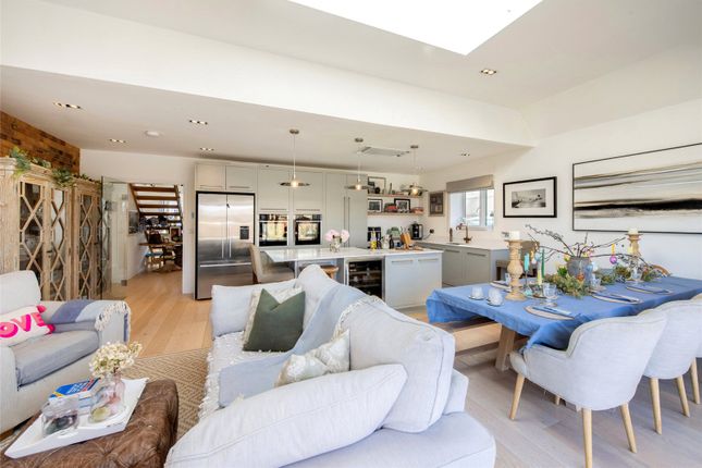 4, Jolliffe Road, Chichester photo 4