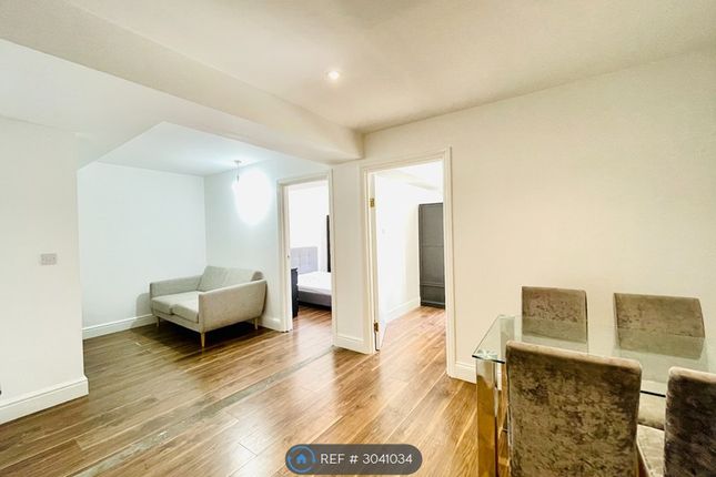 Flat, Hoxton Street, London photo 3
