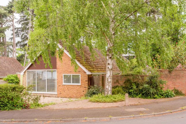 Detached bungalow for sale in Summercourt Square, Kingswinford