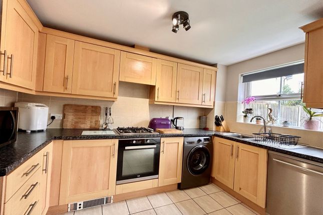 End terrace house for sale in Crocus Drive, Sittingbourne