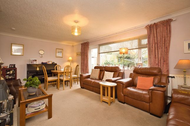 27, Lauriston Mount, Kent photo 2