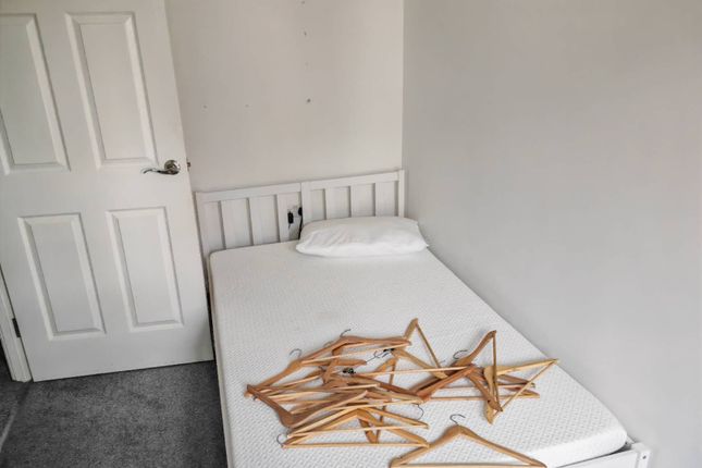 30, bramwell drive, Manchester photo 2