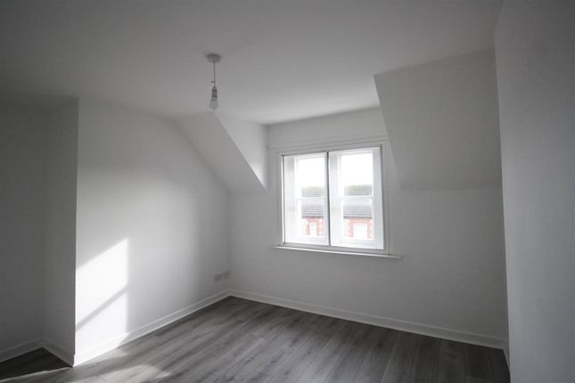 Flat to rent in White Lion, Cowbridge Road West, Cardiff