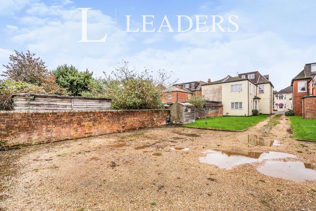 Flat 4 22 Landguard Road, Southampton, Southampton photo 4