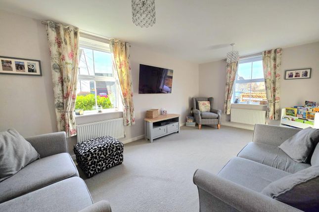 2, Loxley Mews, Auckley photo 2