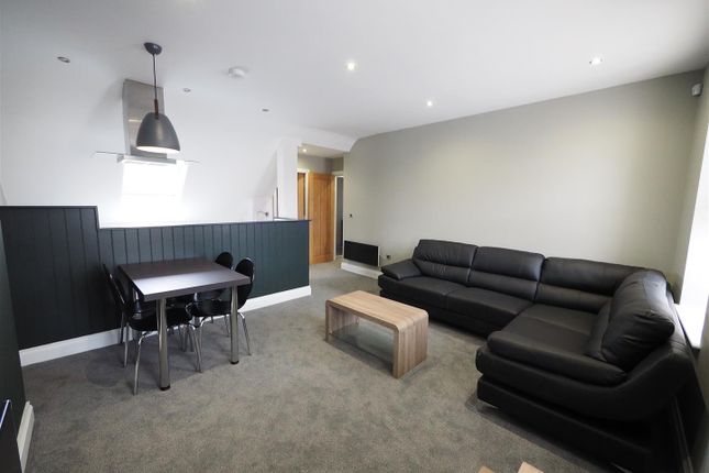 Apartment 5, 13, Church Street, Guisborough photo 3