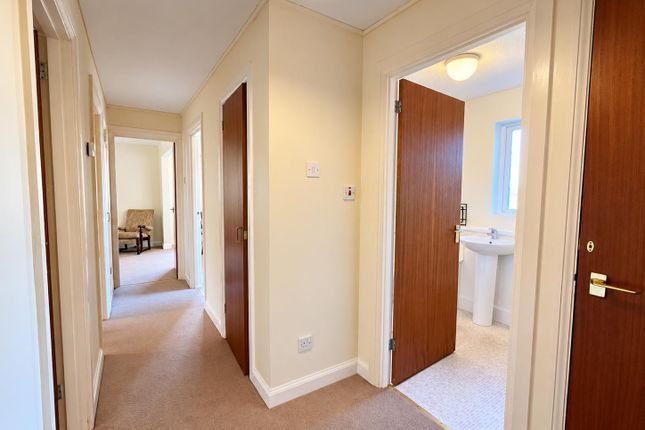 Flat 1, Lanark Road, Juniper Green, EH14 5EL photo 3