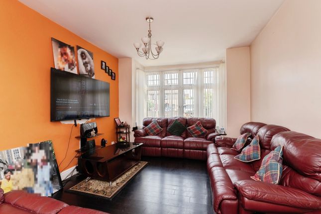 52, Brentwood Road, Essex photo 3